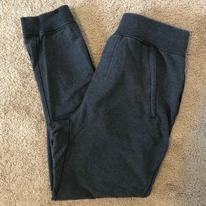 lululemon cross cut jogger